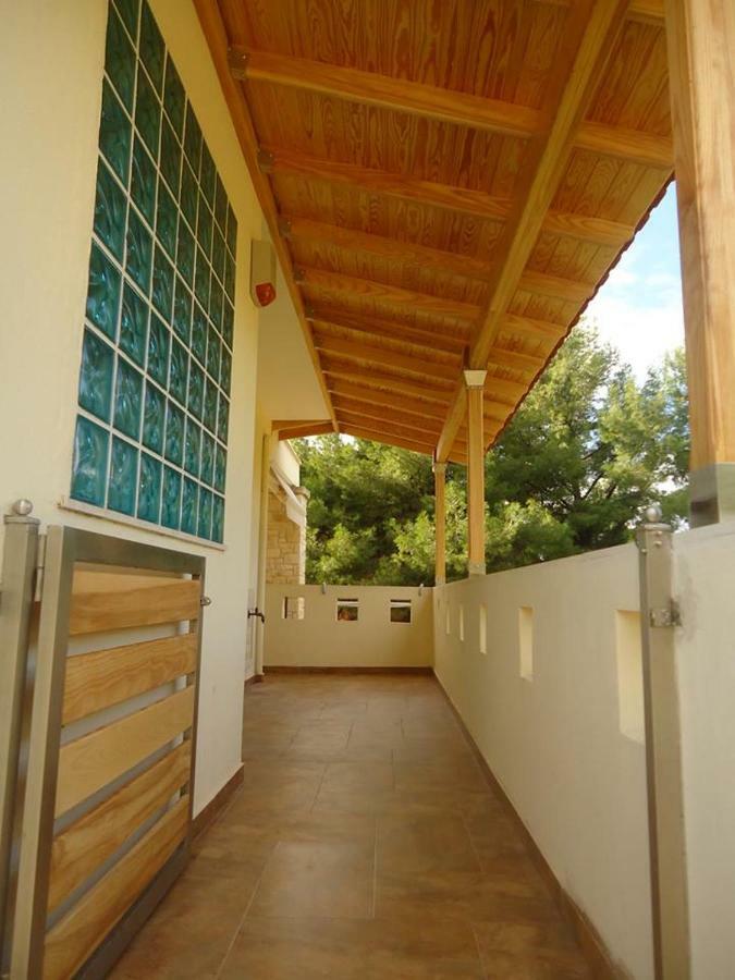 פוסידי Villa Chris מראה חיצוני תמונה